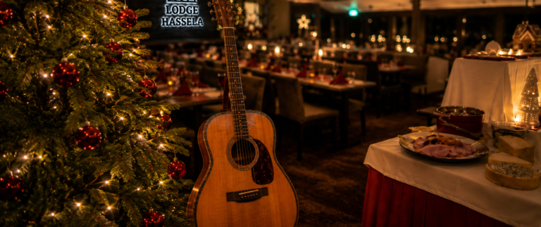 Julbord och gitarr i Ski Lounge